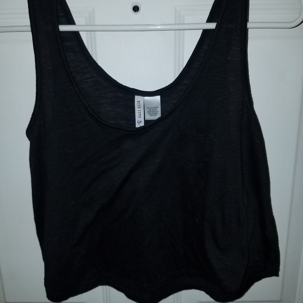 Crop top in women